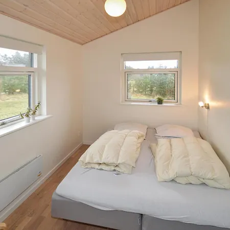 Casa de Férias 3 Bedroom Lovely Home In Hojslev