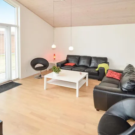 Casa de Férias 3 Bedroom Lovely Home In Hojslev Højslev
